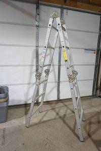 lot 380 image: Versa ladder 6 step ladder 12.5 straight ladder