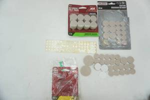 lot 381 image: Felt & Vinyl Pads