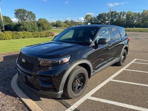 lot 5 image: 2020 Ford Explorer Interceptor Hybrid Utility AWD SUV