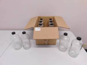 lot 26 image: 12 - Glass Bottles