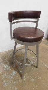 lot 38 image: Room&Board Swivel Bar Stool