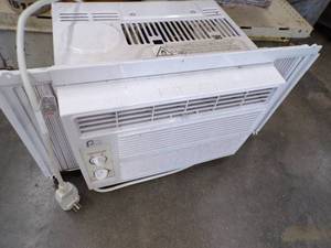 lot 81 image: Air Conditioner
