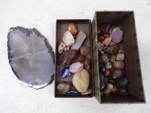 lot 18 image: Polished Rocks
