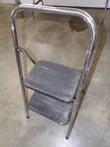 lot 29 image: Step Stool