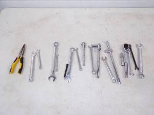 lot 102 image: Tool Lot with Ratchets, Wrenches, Pilars and more