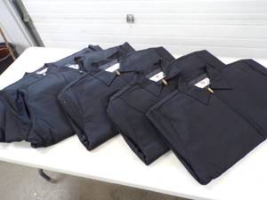lot 141 image: 5 Jackets unused various size see pics for Size