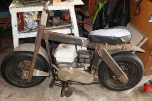 lot 1F image: Home Made Gas Motor Mini Bike