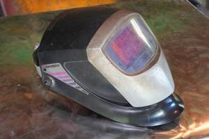 lot 1C image: Speedglas Auto-Darkening Welding Helmet