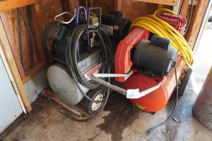 lot 581 image: 2 Air Compressors