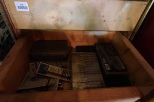 lot 220 image: Assorted Drill Bits and Screwdrivers