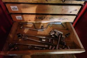 lot 286 image: Assorted Sockets and Ratchets
