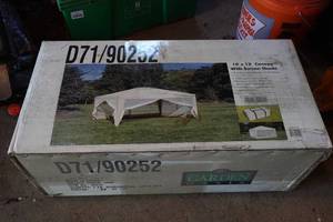 lot 66 image: NEW Garden Oasis 10 x 12 Canopy with Screen Shade