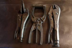 lot 70 image: Assorted Welding Locking Pliers