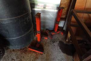 lot 175 image: Heavy Duty Stands