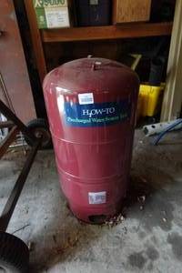 lot 129 image: H2Ow-To Precharged Water System Tank