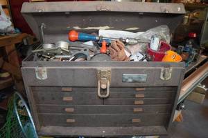 lot 26 image: Kennedy Machinist Tool Box with Assorted Tools
