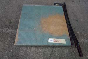 lot 39 image: Paper Cutter - 24