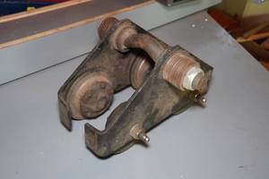 lot 54 image: 300lb Chain Hoist Trolley