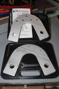 lot 55 image: Gorilla Ladders 4-In-1 Aluminum Ladder Static Hinge Kit