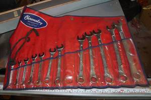 lot 61 image: 12-Piece Wrench Set