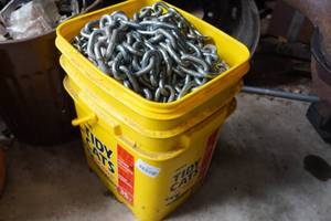 lot 177 image: Bucket Full of Assorted Chain