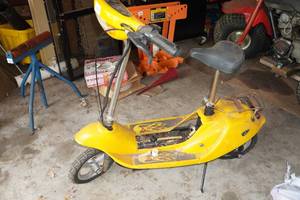 lot 163 image: Electric Scooter - Missing Parts
