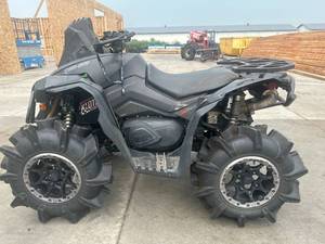 lot 1 image: 2020 Can-Am Renegade XMR 1000cc 4x4 ATV POWERFUL MUD BEAST