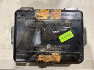 lot 6 image: Parker Hand Beading Tool Set (568878)