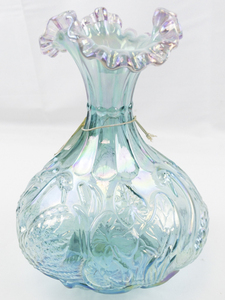 lot 26I image: FENTON 9 Iridescent Waterlily Swan Champagne Ruffle Rimmed vase.
