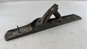 lot 259 image: Vintage No. 7 Jointer Hand Plane with Wood Handle