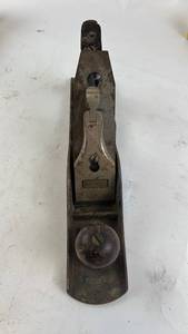 lot 265 image: Vintage Craftsman Unconditionally Guaranteed 14 Wood Plane Smooth Bottom