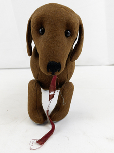 lot 5 image: Antique Trippel Trappel Dachshund on Wheels Felt Toy