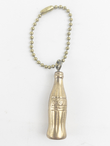 lot 18K image: Vintage Coca-Cola Bottle Keychain