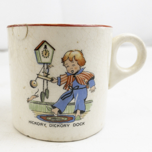 lot 37 image: Vintage Hickory Dickory Dock Childrens Cup