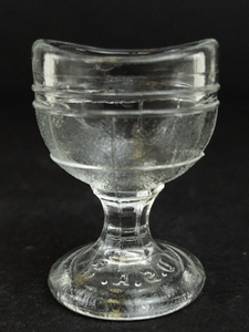 lot 37GG image: Vintage Clear Glass Eye Wash Cup, Made in USA