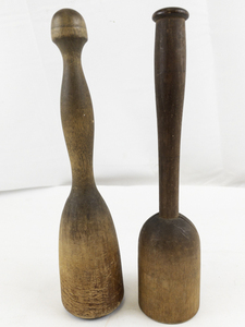lot 38H image: Set of 2 Vintage Wooden Mashers and Mallets
