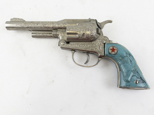 lot 183 image: Vintage Hubley Texan Jr. Cap Gun with Engraved Details