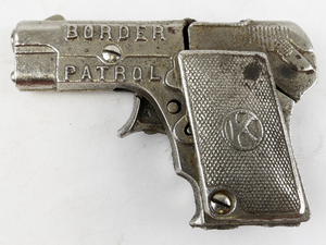 lot 189 image: 1930s Kilgore Cast Iron Border Patrol Toy Cap Gun