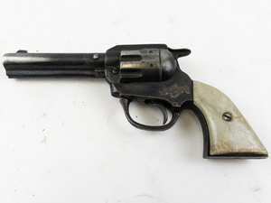 lot 206 image: Vintage Gene Autry Cast Iron Toy Cap Gun