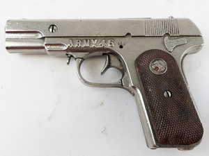 lot 209 image: 1940s Hubley Army .45 Cap Toy Gun