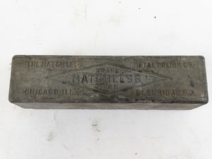 lot 247 image: Vintage Matchless Metal Polish Bar from Chicago, IL