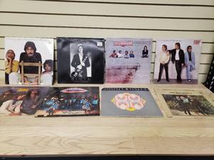 lot 33 image: 8 Record Albums