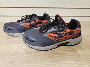 lot 47 image: pair of Fila shoes size 13 EE (wide)