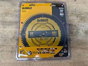 lot 44 image: DeWALT 10 80T Carbide Blade (0714256)
