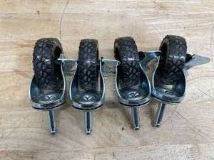 lot 152 image: Lot of 4 - Caster Wheels