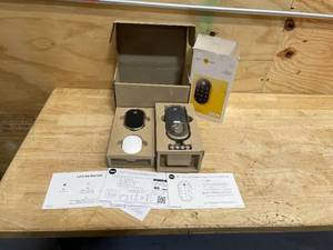 lot 153 image: Smart Deadbolt