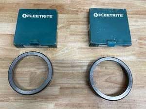 lot 189 image: Lot of 2 - Fleetrite Wheel Bearing FLT592A