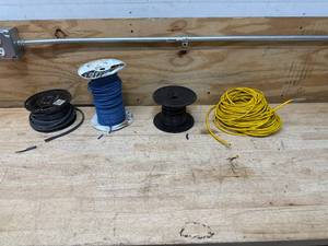 lot 174 image: Lot of 4 wires