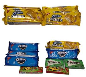 lot 39 image: Oreo Cakesters Golden  Oreo Original  Trident Spearmint  Hubba Bubba Max Watermelon