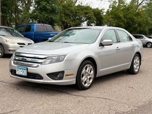 lot 7 image: 2010 FORD FUSION SE (NO RESERVE)